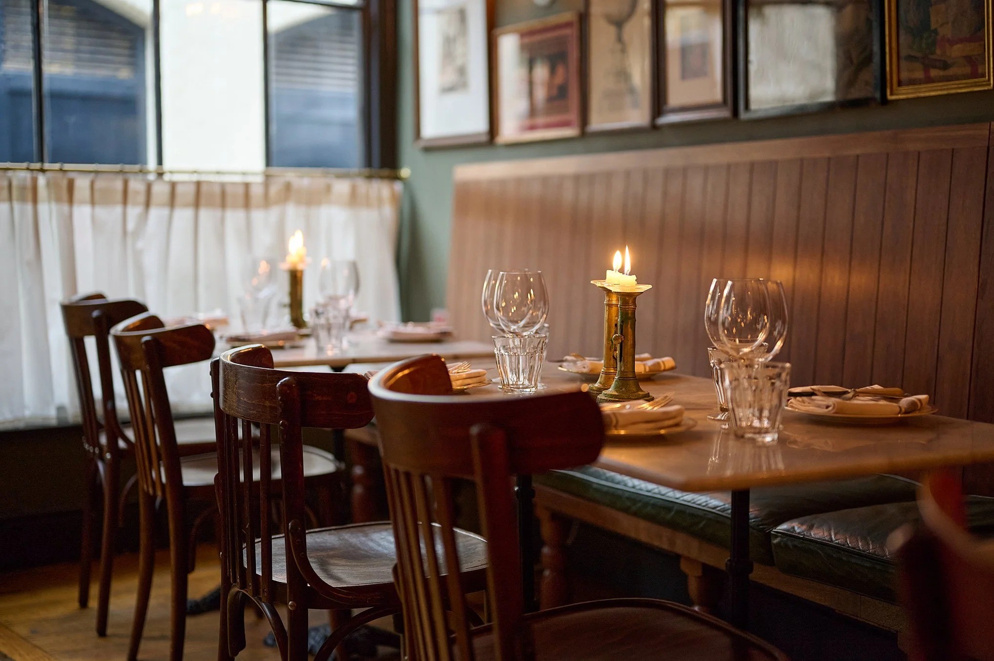 Cloth candlelit dining room on Cloth Fair