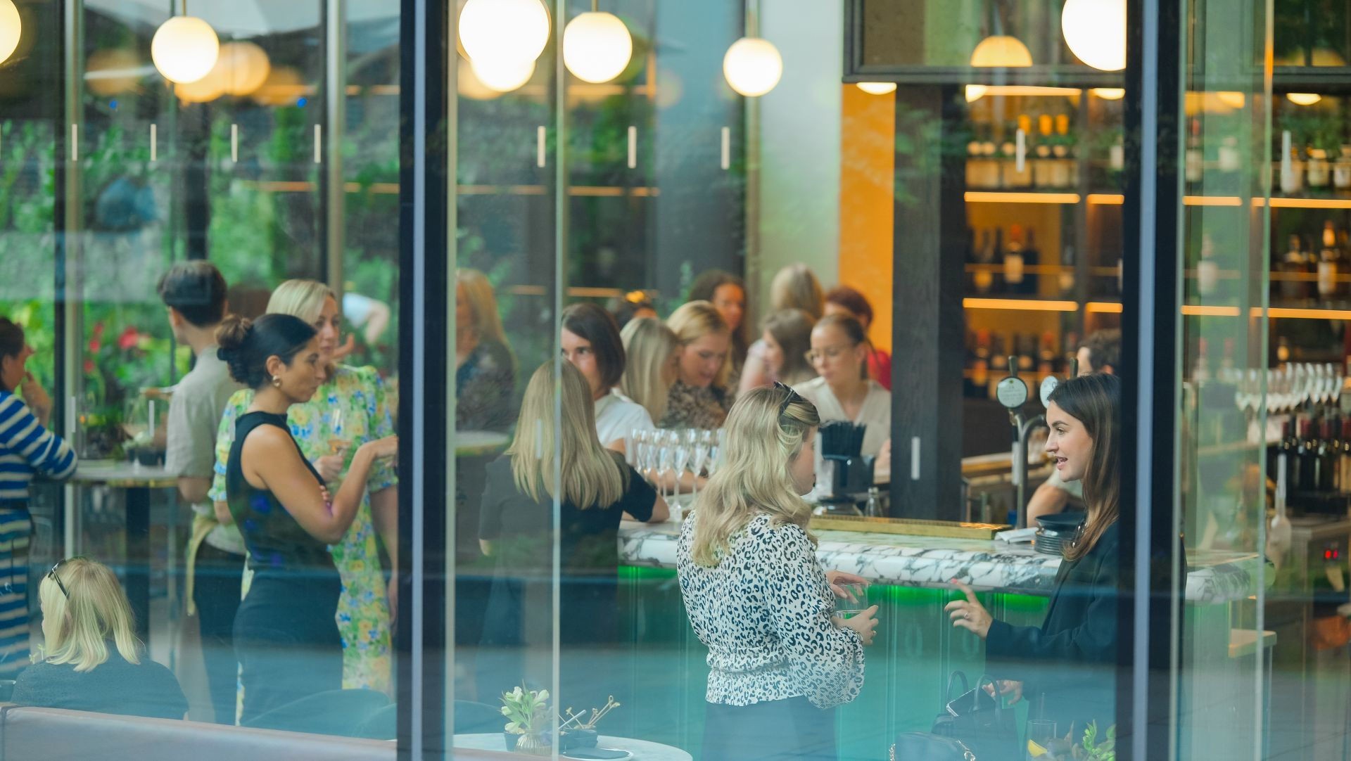 Dave's Wine Bar interior on St James's Passage